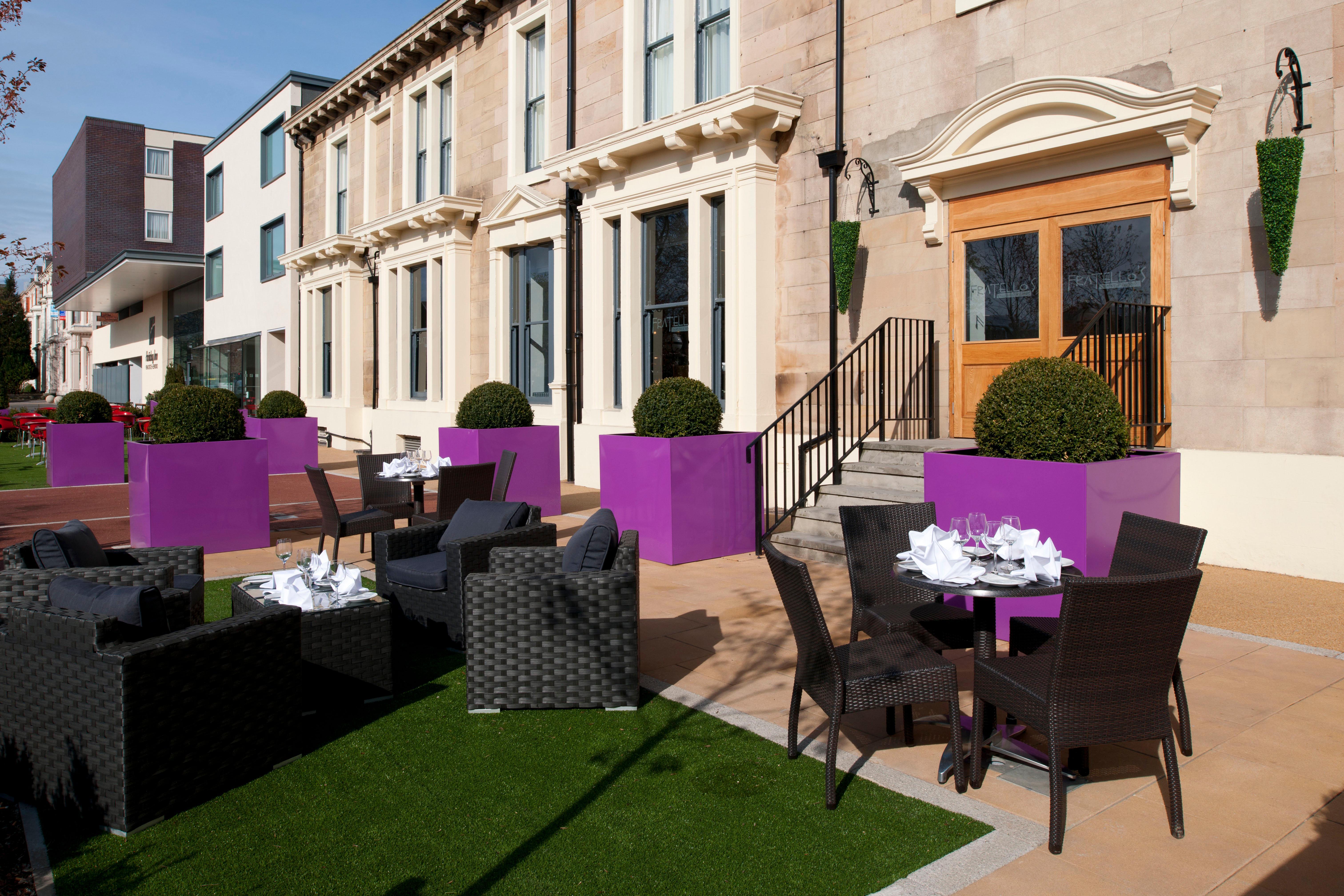 Holiday Inn Newcastle-Jesmond By Ihg Exterior photo