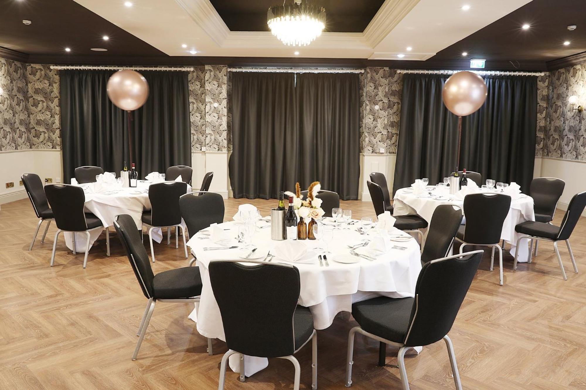 Holiday Inn Newcastle-Jesmond By Ihg Exterior photo