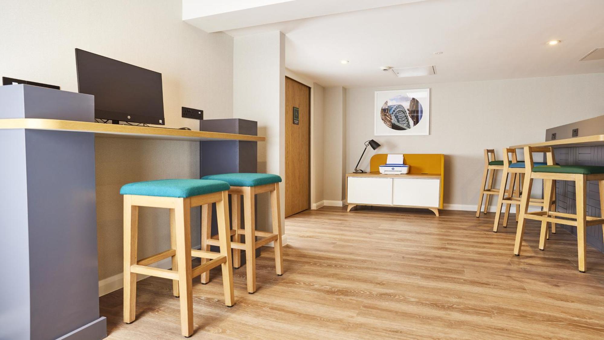 Holiday Inn Newcastle-Jesmond By Ihg Exterior photo